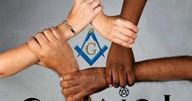 qui parle de race, crétin! il n'y a que des humains fraternellement unis autour du globe.